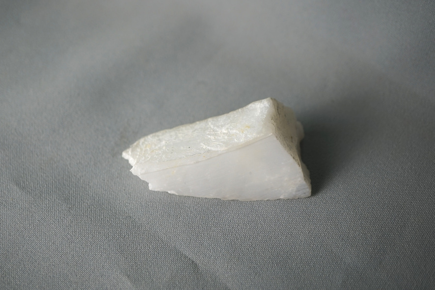 Размер заготовки 6*2,5 см, высота около 2 см.