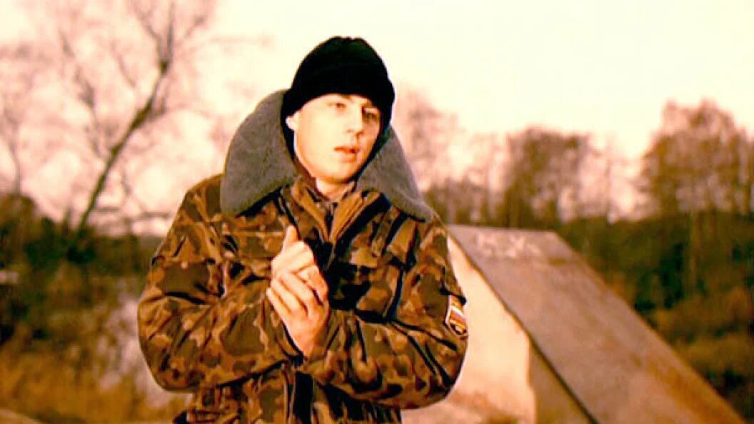    Кадр из фильма "Брат" (1997). Режиссёр: Алексей Балабанов. Кинокомпания СТВ