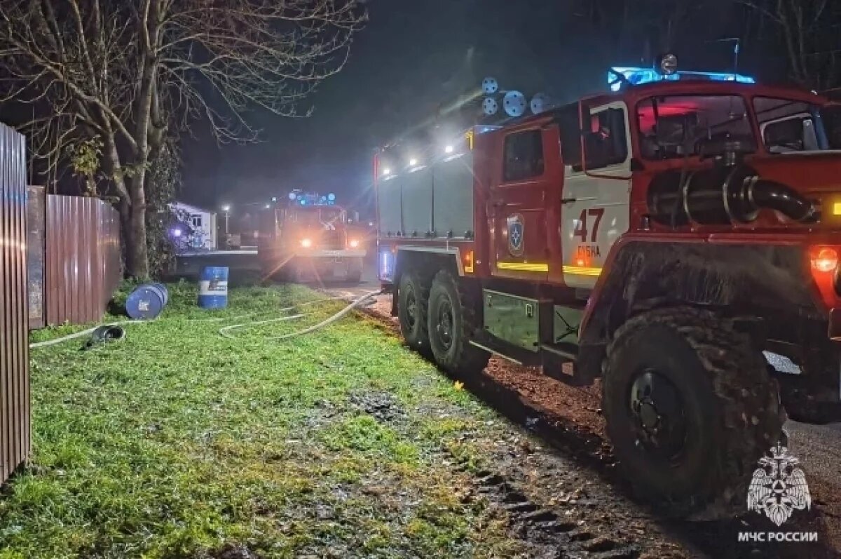    За сутки тульские спасатели выезжали на два пожара и 10 ДТП