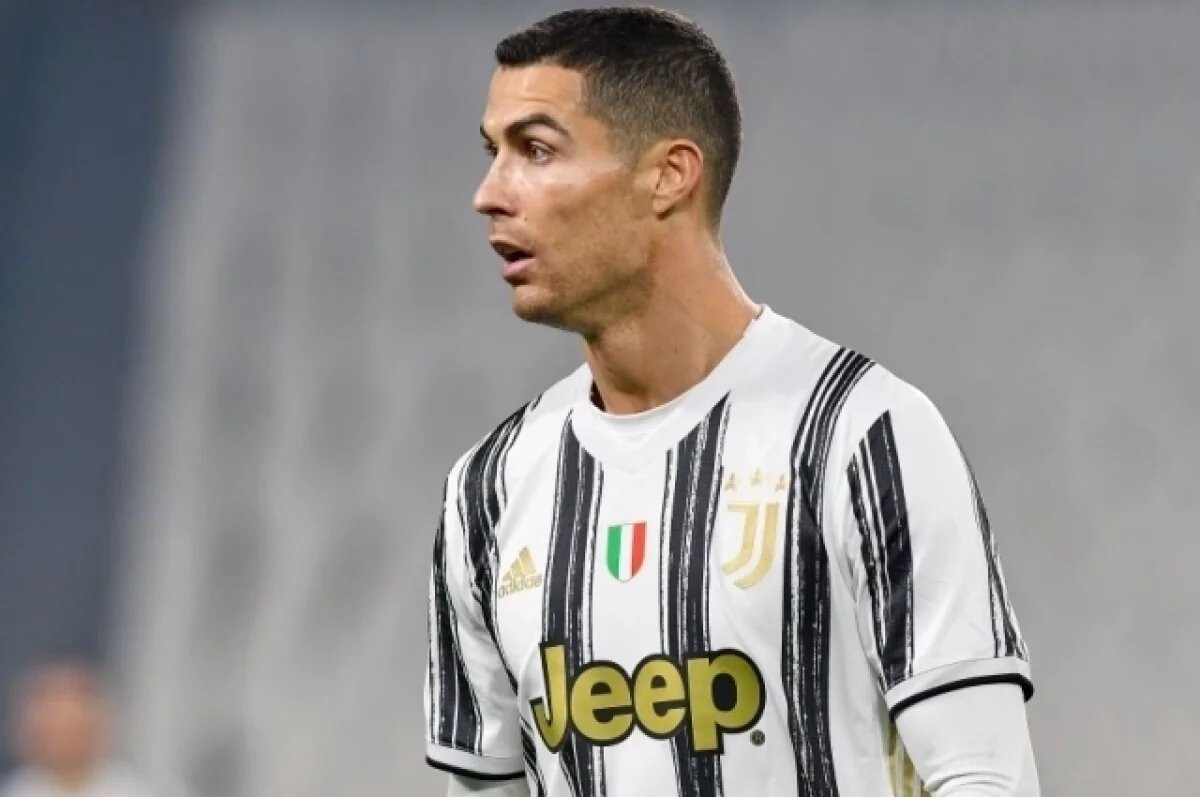    Роналду жевал газон, чтобы показать тренеру Сарри свое недовольство