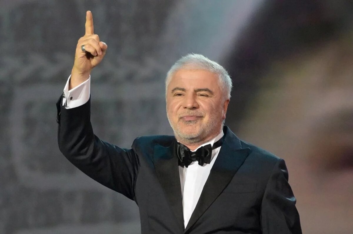    Певец и многодетный папа Сосо Павлиашвили.