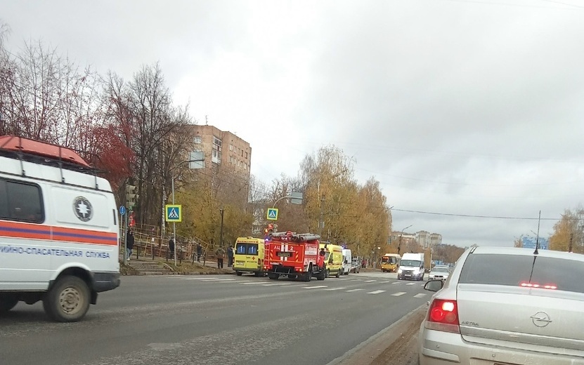    Трое детей и двое взрослых пострадали в ДТП у остановки «Радиозавод» в Ижевске
