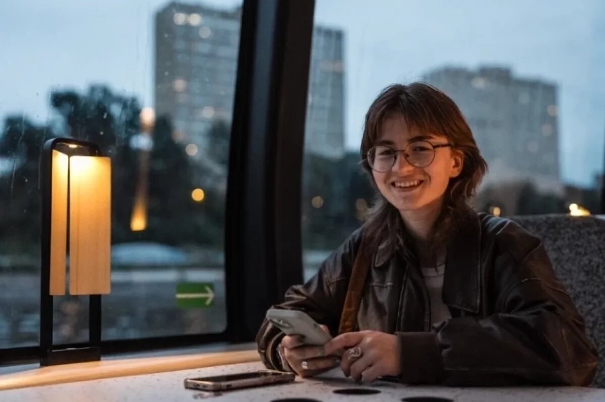    За 2 недели октября пассажиры совершили 65 тыс. поездок на электросудах