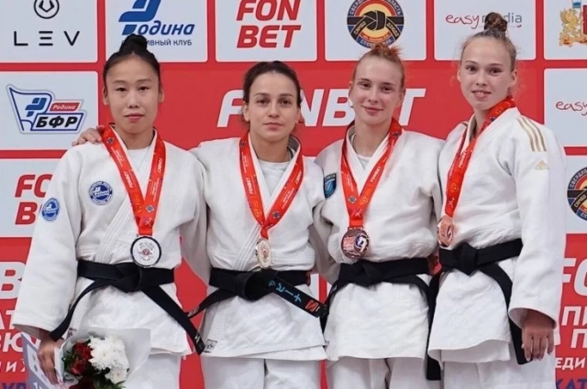    Якутянки завоевали золото и серебро на Чемпионате России по дзюдо