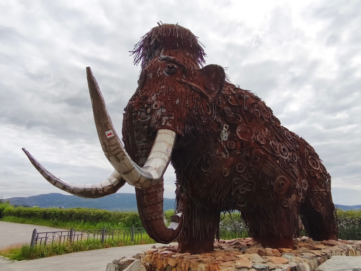 Скульптура «Время»