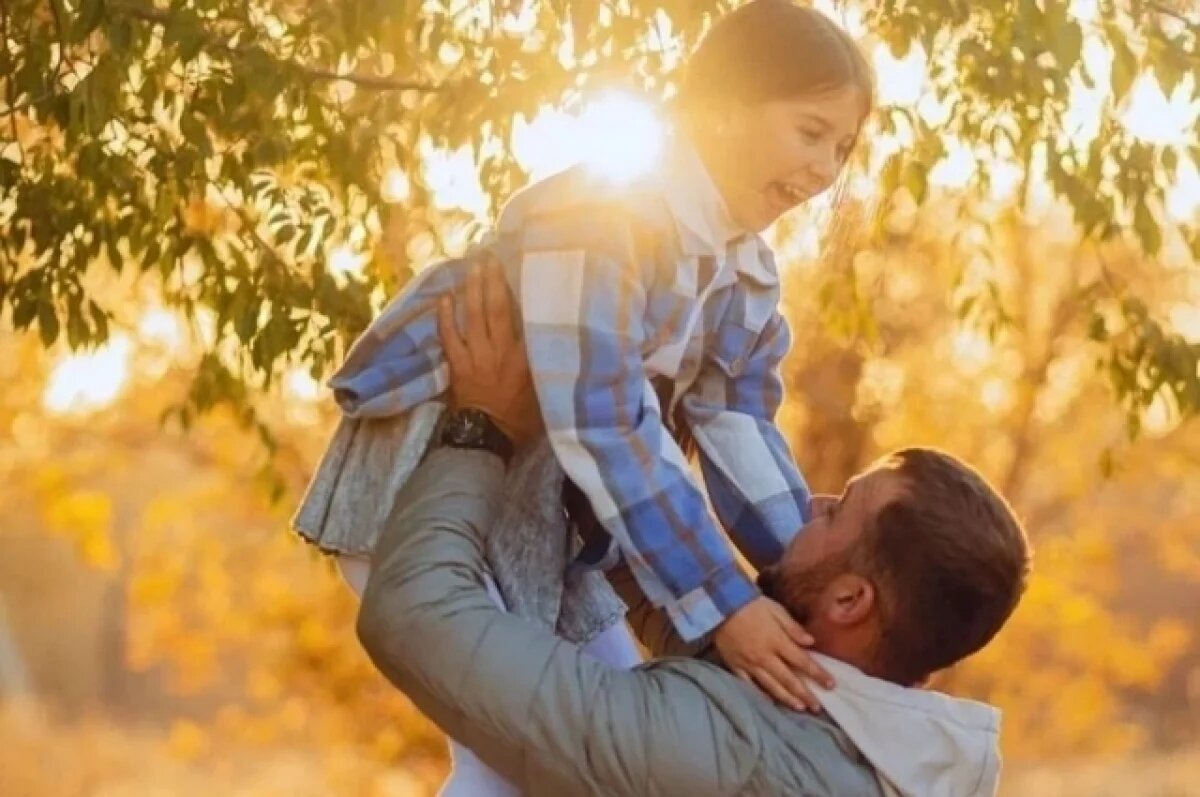    День отца отмечают в радиоэфире псковской радиостанции