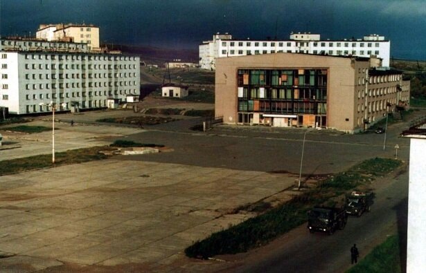 Дом офицеров флота в Гремихе. Слева дом, гдИз открытых источников