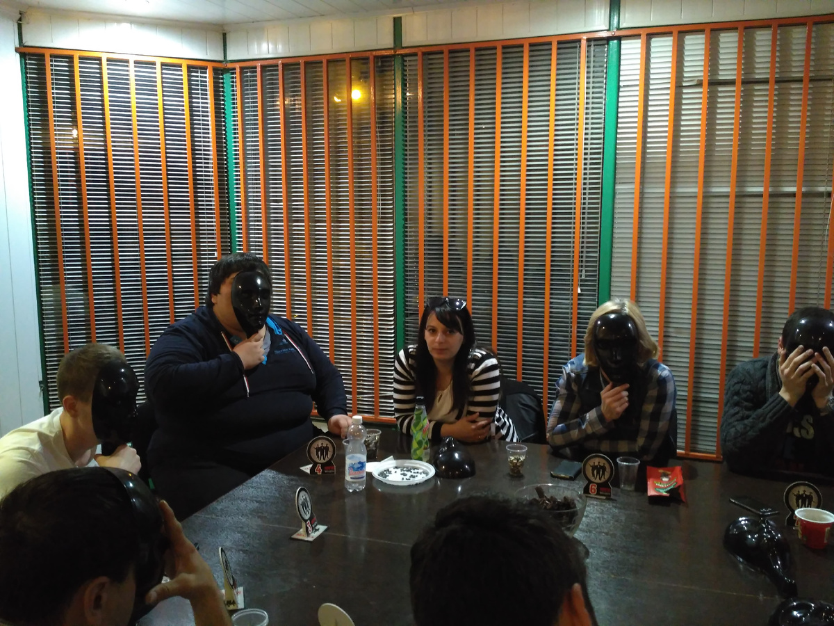 Город засыпает, просыпается Мафия.