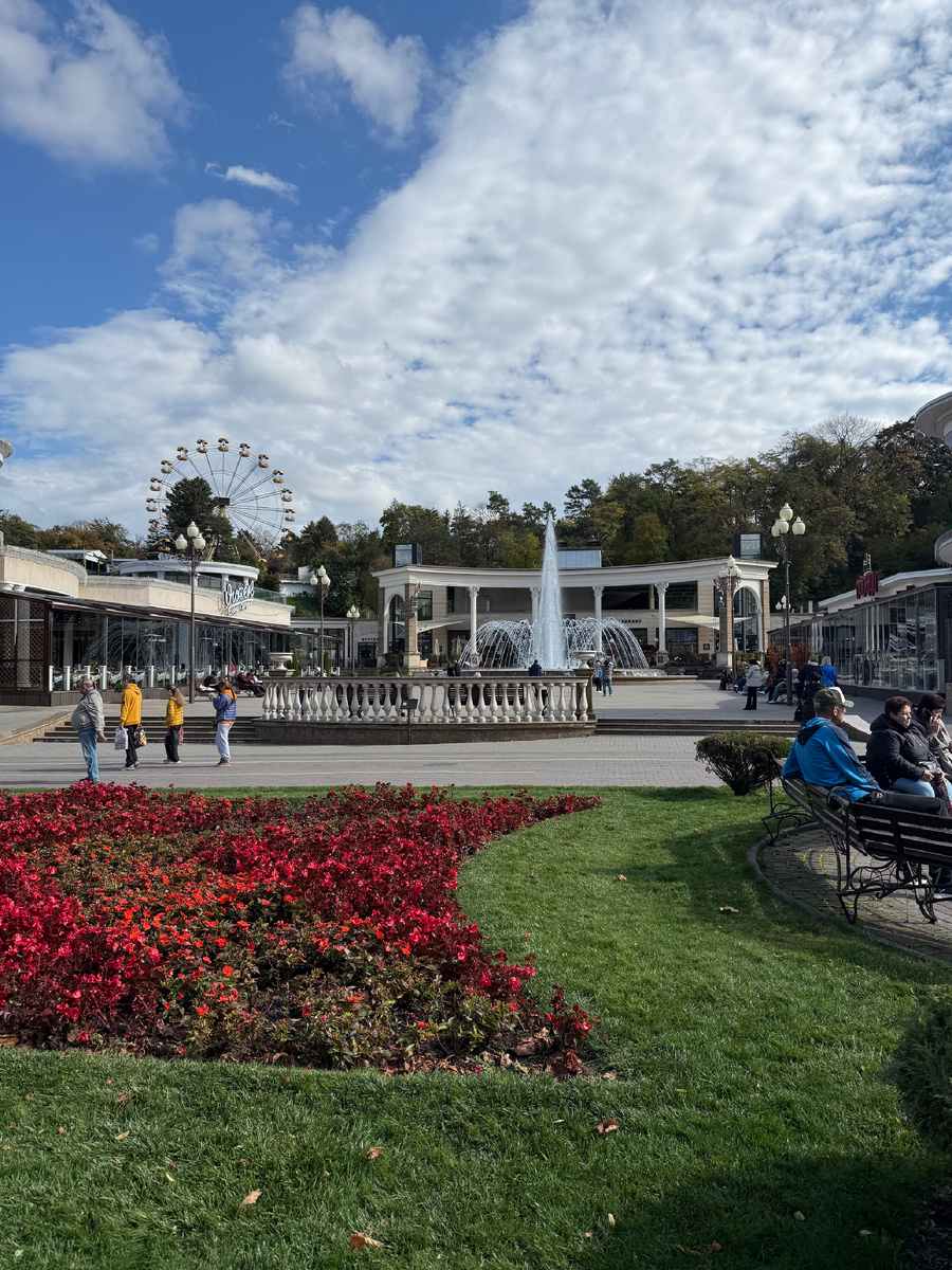 Выды с курортного бульвара