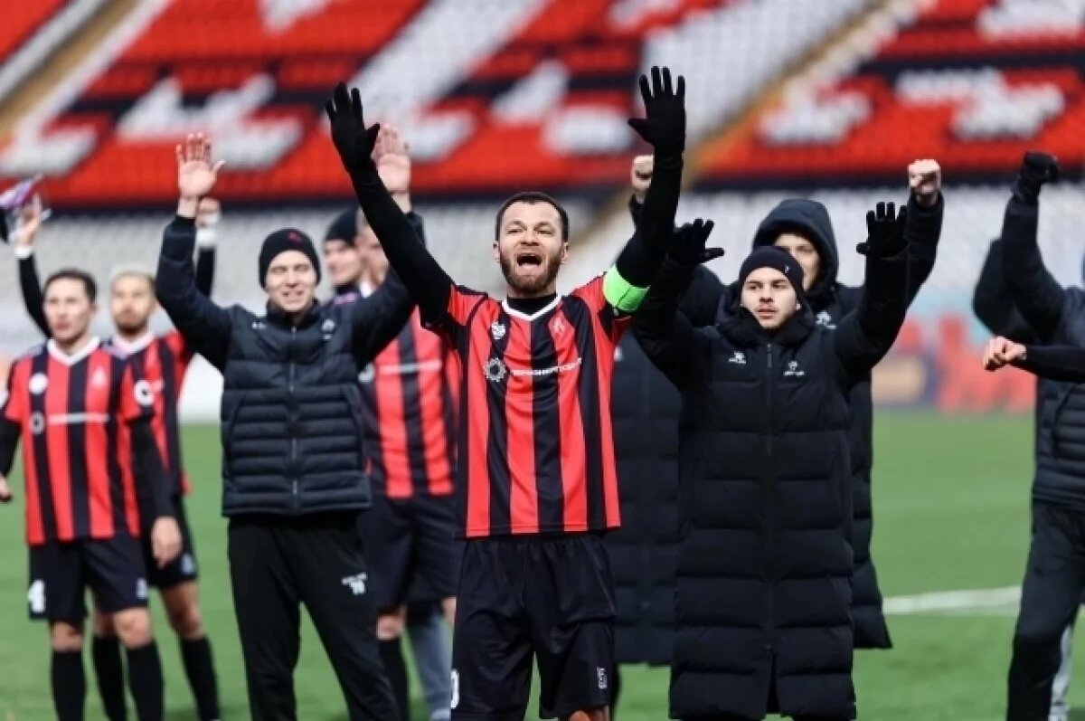    Пермский «Амкар» одержал победу в матче и вышел в новый дивизион