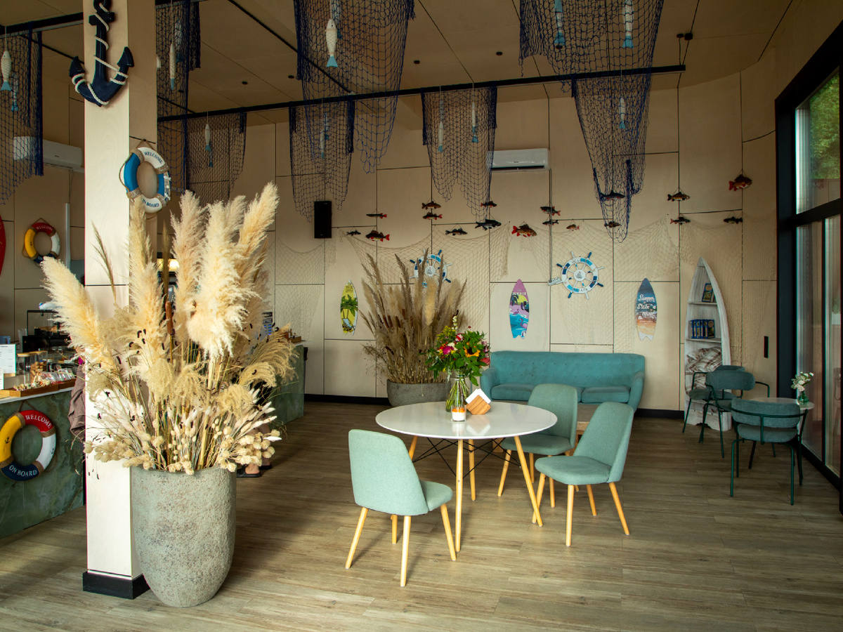 Зал ресторана «Синичка»