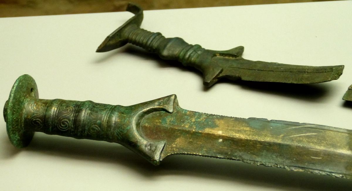 Микенский бронзовый меч