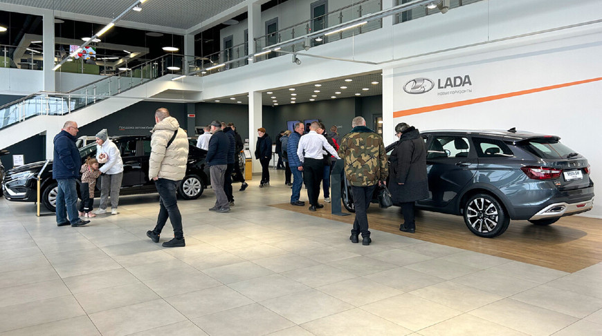 АвтоВАЗ снизил цену на автомобиль LADA Vesta, но не для россиян. Рассказываю подробности