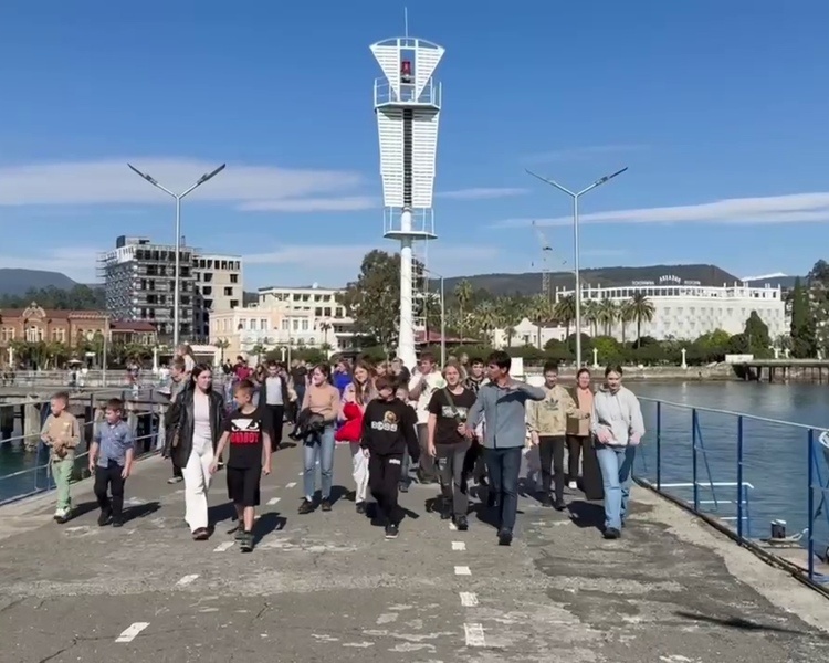     34 ребенка из курского приграничья сейчас отдыхают в Абхазии