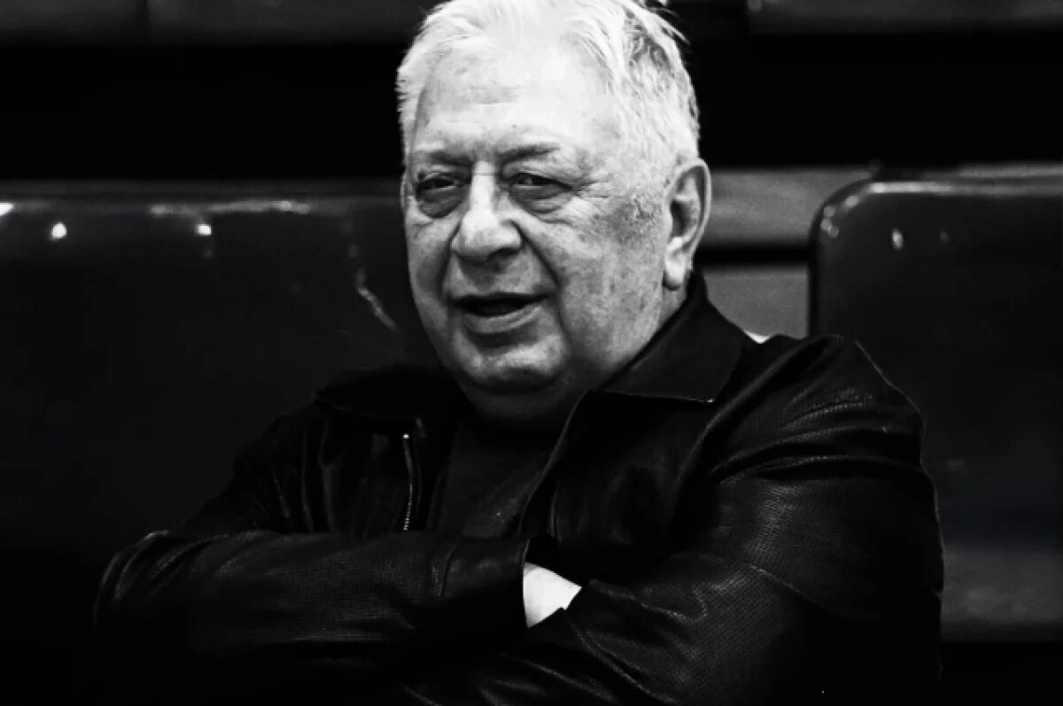    Скончался президент и тренер женского футзального клуба «Аврора» Баткин