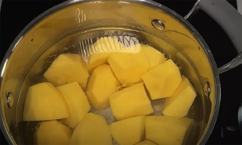 Самые вкусные пирожки: секретное тесто с майонезом для хрустящей корочки