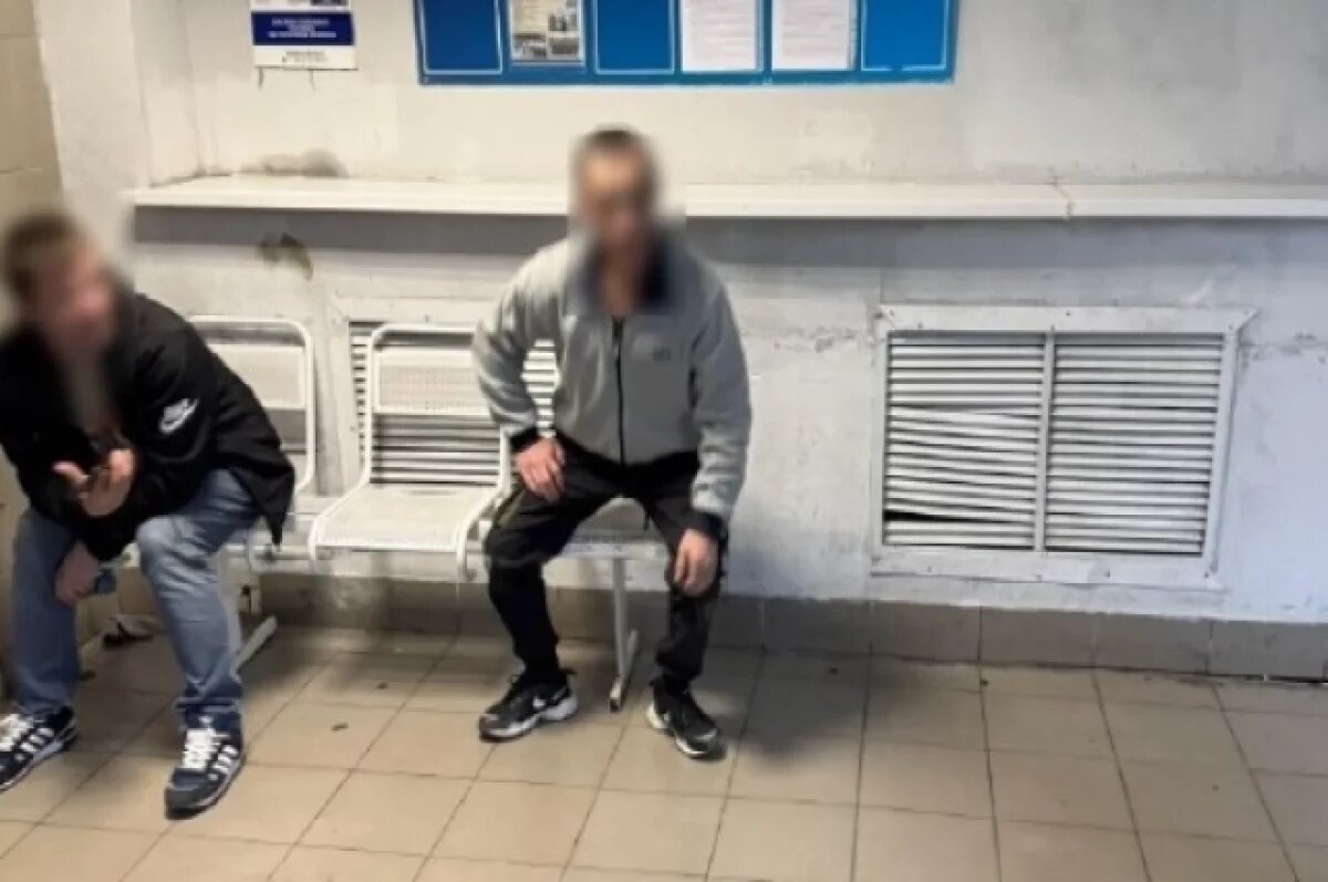    В Магнитогорске мужчина пытался задушить дочку сожительницы