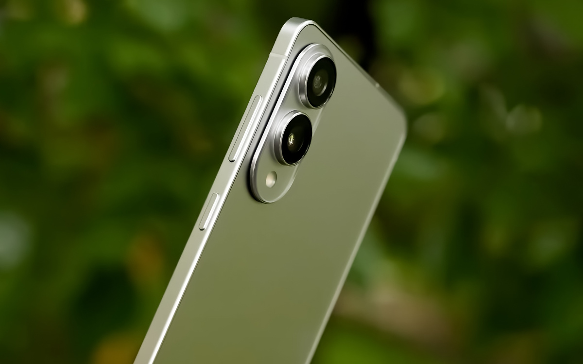 Боковая грань и камеры Samsung Galaxy S25 Edge