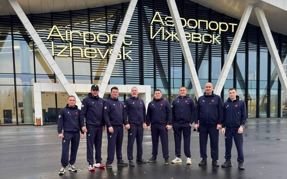    Команда Удмуртии по волейболу сидя. Фото: пресс-служба Главы и Правительства Удмуртии