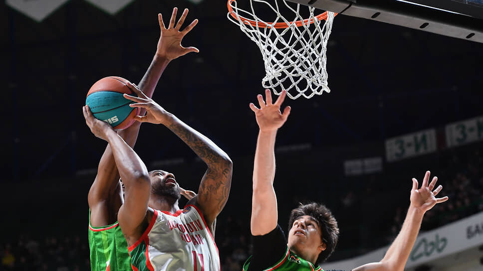 Матч между командами УНИКС (Казань) — «Локомотив-Кубань» (Краснодар).📷Фото: Артемий Шуматов / Коммерсантъ