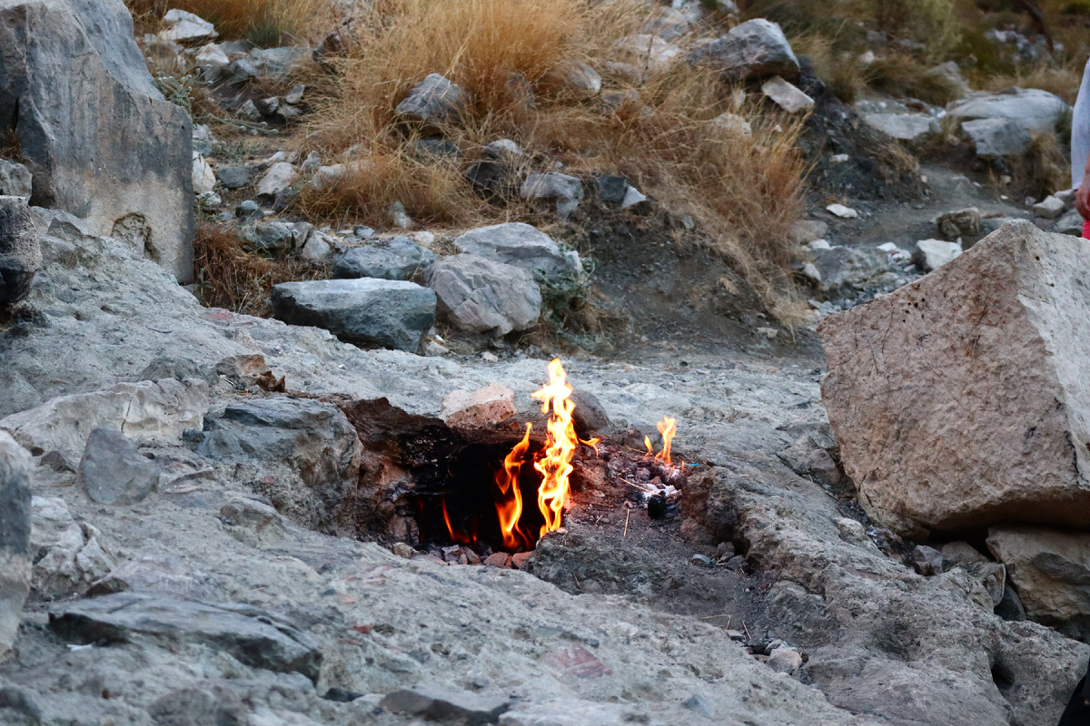 Огни пламени на горе Химере. Турция. Фото автора - Татьяна Фомичева