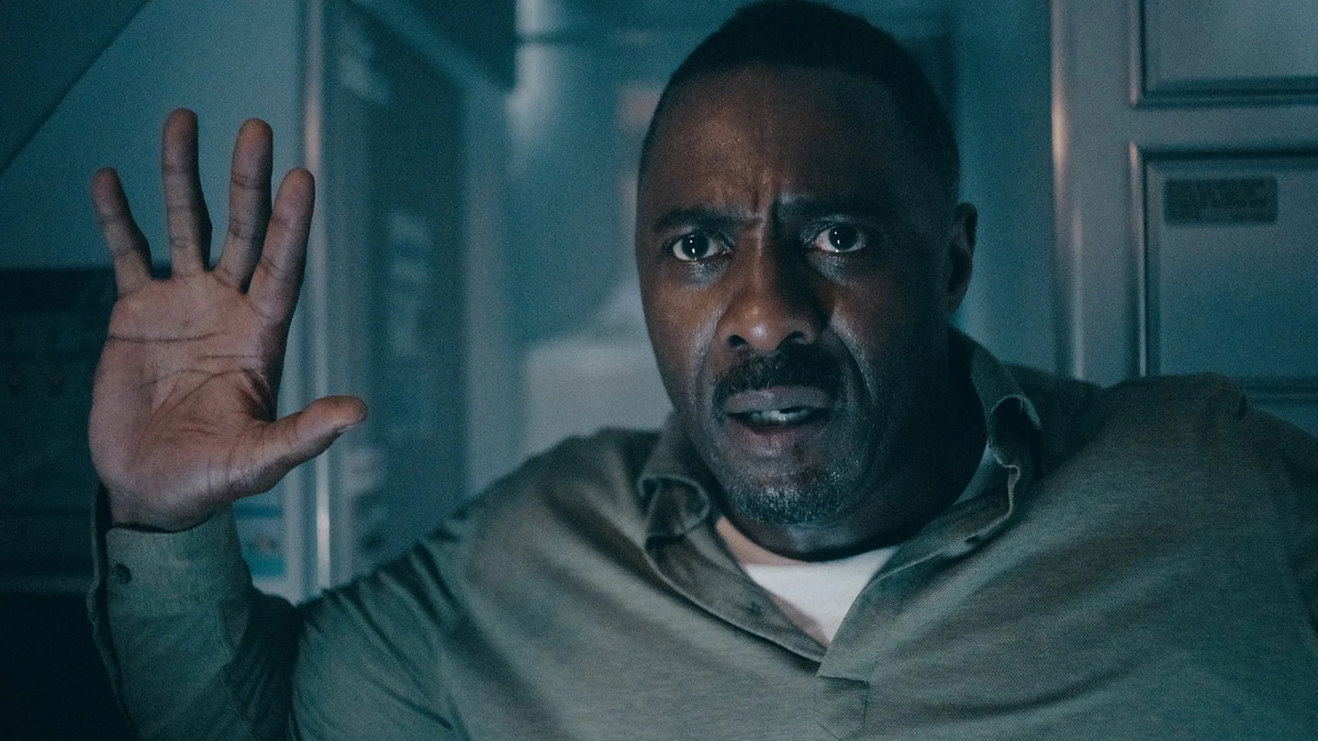 В главное роли Идрис Эльба, его мы можем знать по таким фильмам как: Мстители, Призрачный гонщик, Тор, Большая игра Молли.