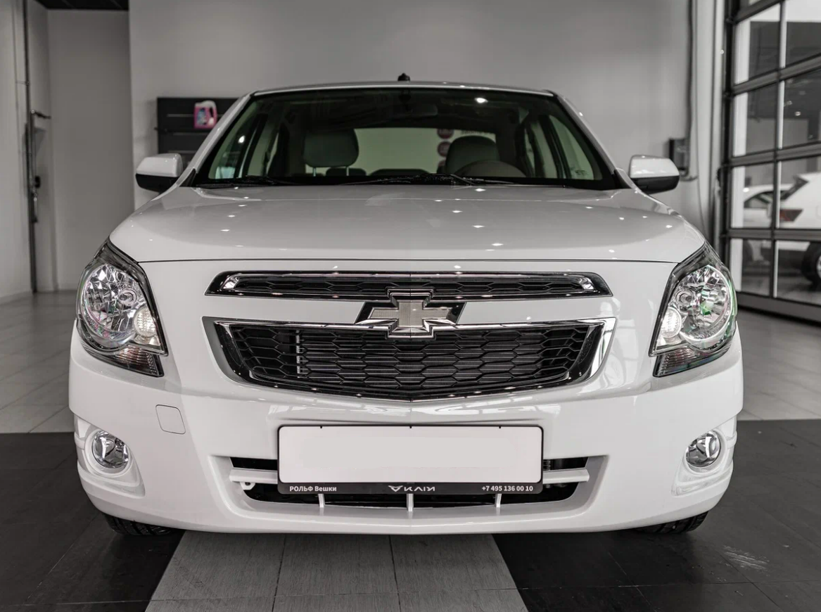 Chevrolet Cobalt. Источник иллюстрации - Яндекс.Картинки
