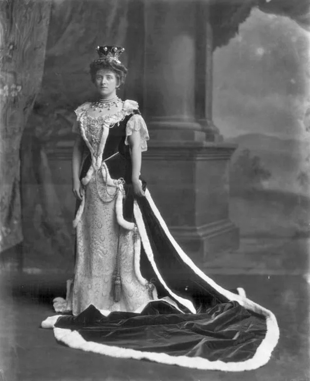 Леди Альмина Карнарвон