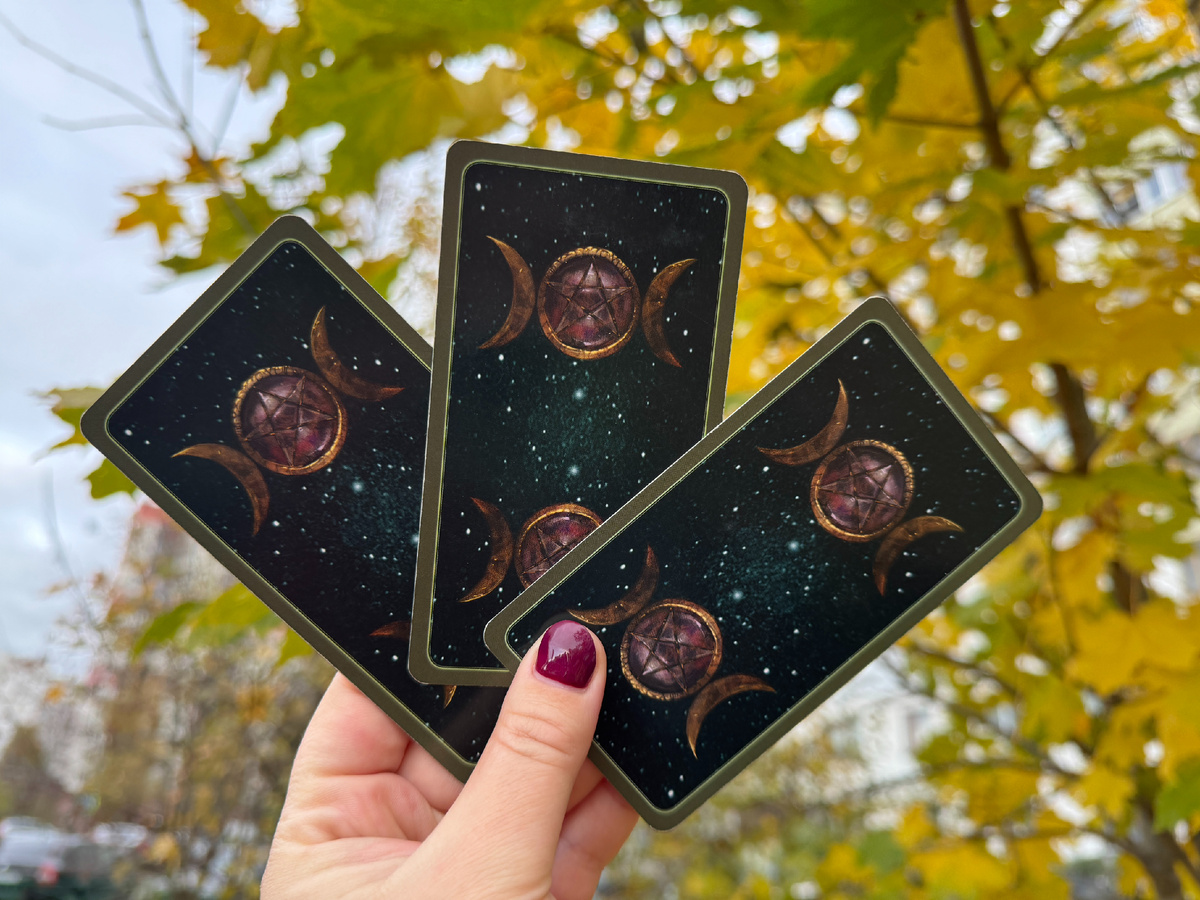 Таролог Маша Эвэнс