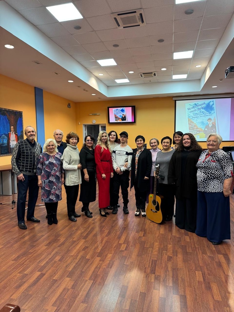 Мари Оган, Артем Холаровский, Елена Садовская, Лариса Калиниченко, Мария Виниченко,  Михаил Лобов, Наталья Молдованова, Велимир, Татьяна и Юлия Гетмановы, Ирина Щербина, Галина Волобуева и др.