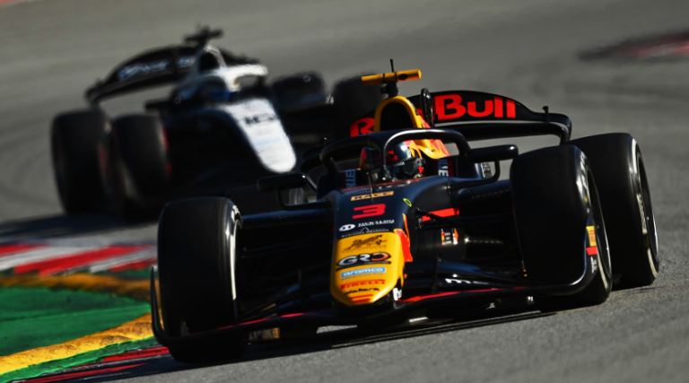 Формула-2 — это чемпионат с одним производителем, поэтому все команды Формулы-2 используют одинаковые автомобили от одного поставщика