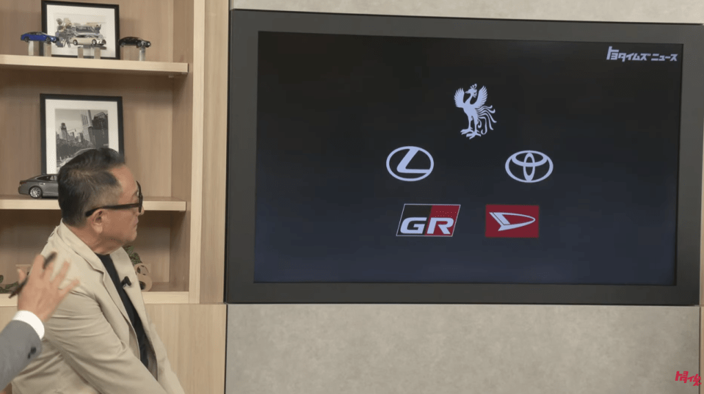    Хочешь — не хочешь, а жизнь заставляет меняться. И Lexus,и Toyota тоже.