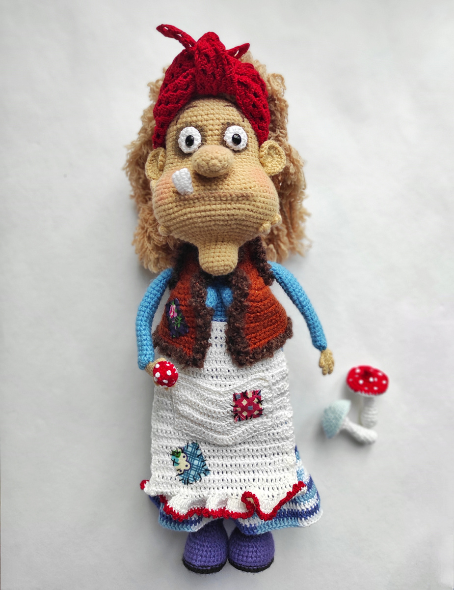 Не бабушка, конечно, баба-яга, но добрая