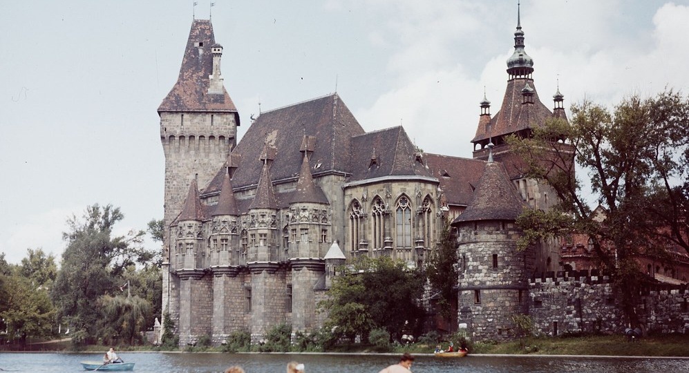 В сиреневом тумане детства. Будапешт, начало 50-х годов...