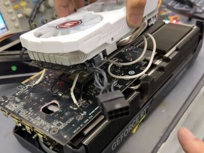    Энтузиасты «оживили» сгоревшую RTX 5070 Ti с помощью Radeon RX 580