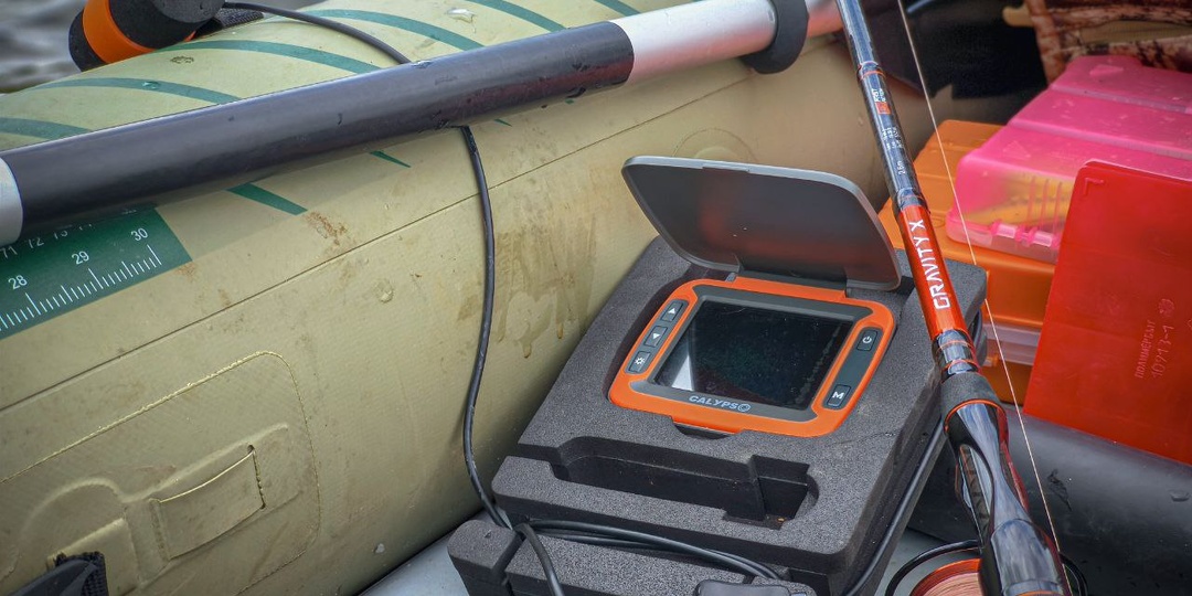 Как эхолот Calypso помогает ловить рыбу с лодки