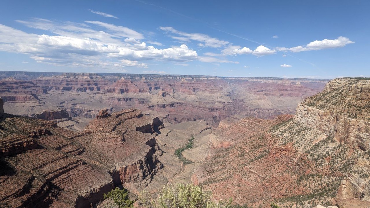Теперь мечтаю пожить недельку в нац.парке, увидеть каньоны с вертолета и сплавиться по реке