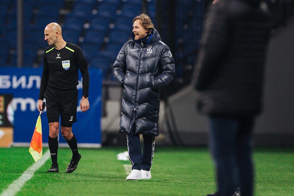 Валерий Карпин