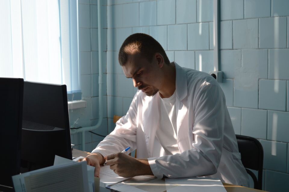    Максим Бородин, врач-терапевт. Источник: Екатерина Жолнерова