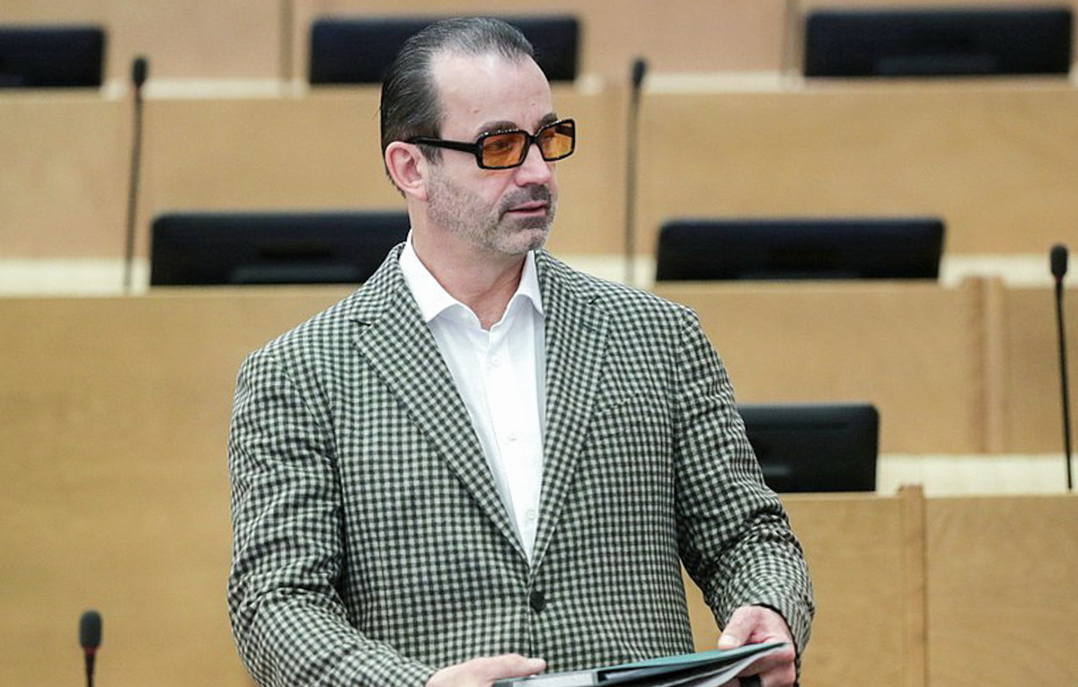    Депутат Госдумы РФ Дмитрий Певцов  Марат Абулхатин/пресс-служба Госдумы РФ/ТАСС