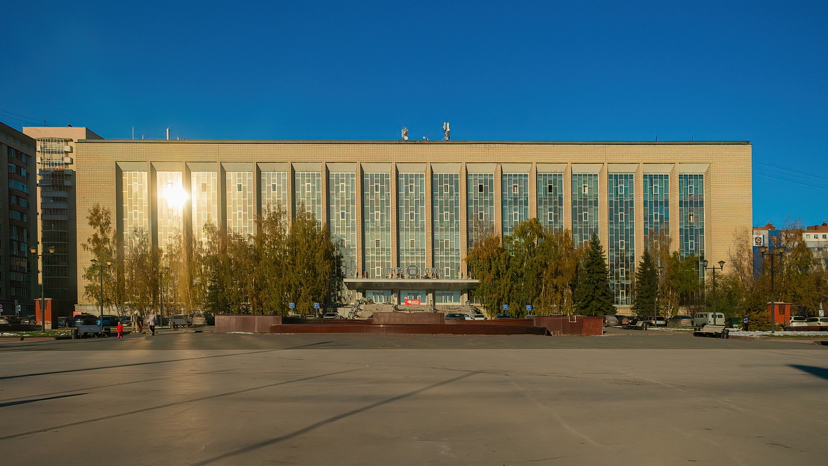 Государственная публичная научно-техническая библиотека СО РАН. Новосибирск. Фотография - www.openmainphoto.ru