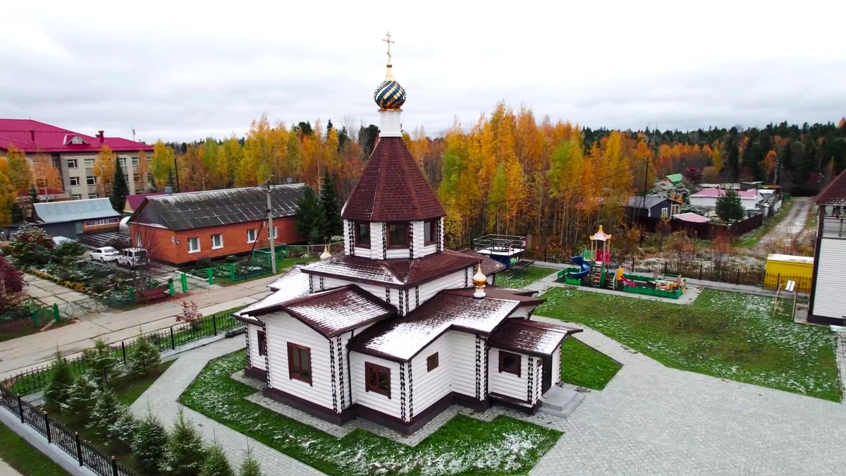    В Сентябрьском открылась воскресная школа для взрослых