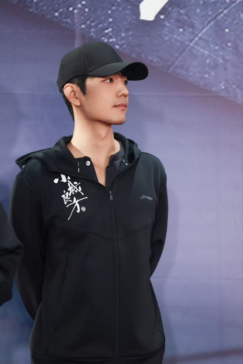 Сяо Чжань! Новые съёмки...