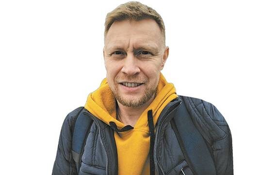    Кто за наших?