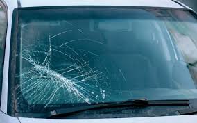 Близкий вид на трещину: когда она становится опасной для езды