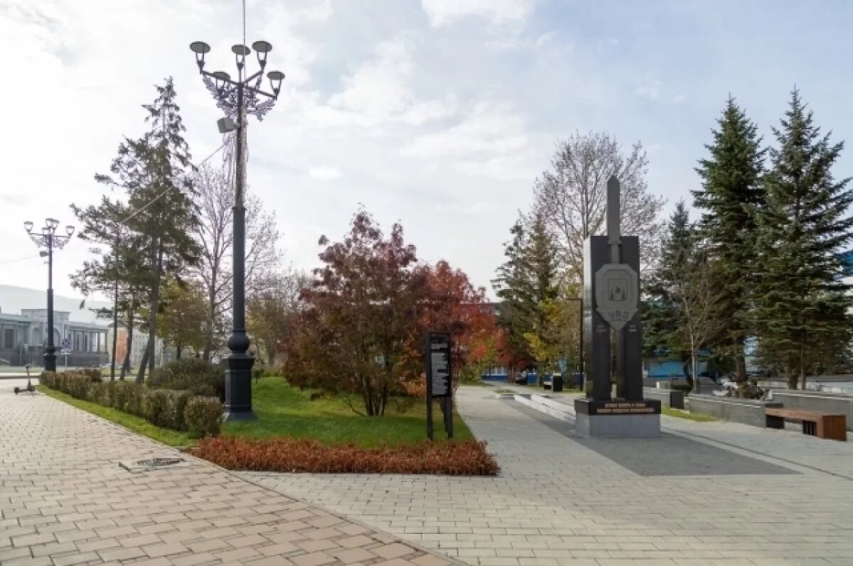    В Южно-Сахалинске вместо вазонов и цветников высадят 80 тысяч тюльпанов