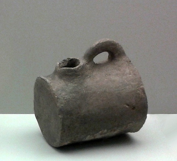 Ботихо раннего бронзового века культуры Аргарик. 1700–1200 гг. до н.э. Бениахан (Мурсия), Испания.