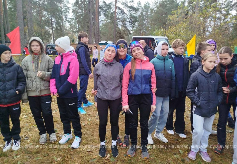     Юность и мощь: как копыльские спортсмены покоряли пьедестал в Крупках