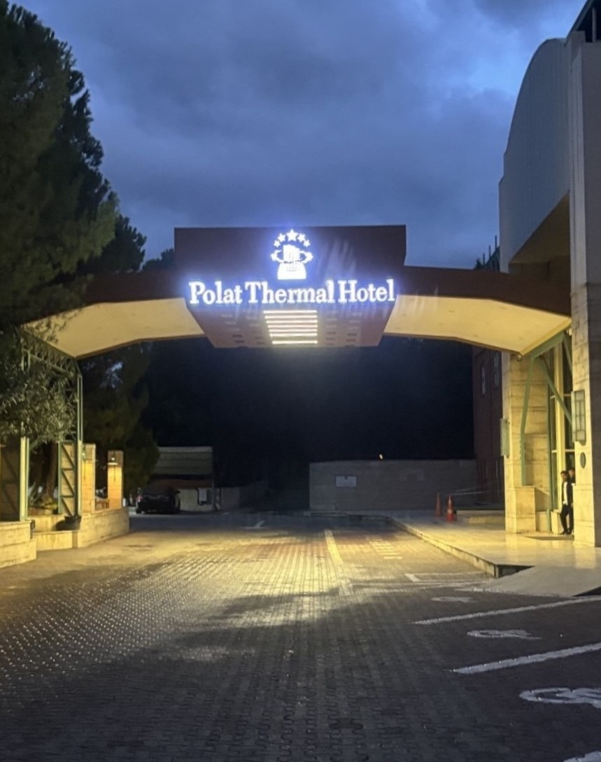 Отель,входная группа