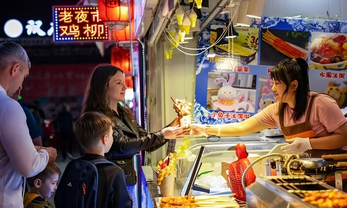    Россияне испробовали кухню Суйфэньхэ